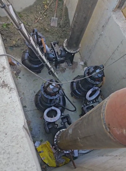 蓝升大流量潜污泵-抗洪排涝，应对复杂污水环境